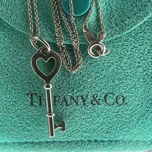 Key Charm Pendant Necklace 